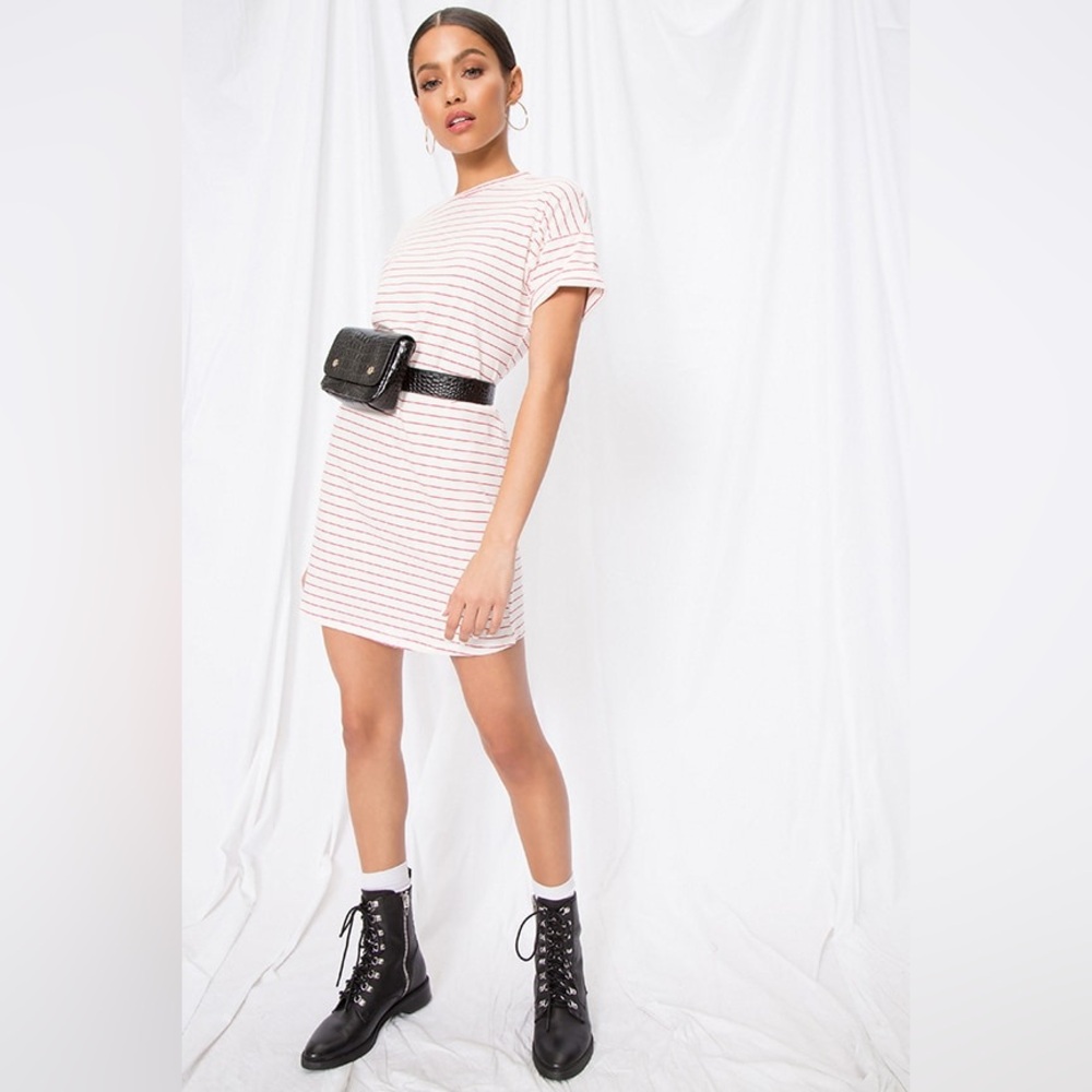 Superdown Anaya Tee Dress in Red & White
Stripe XS